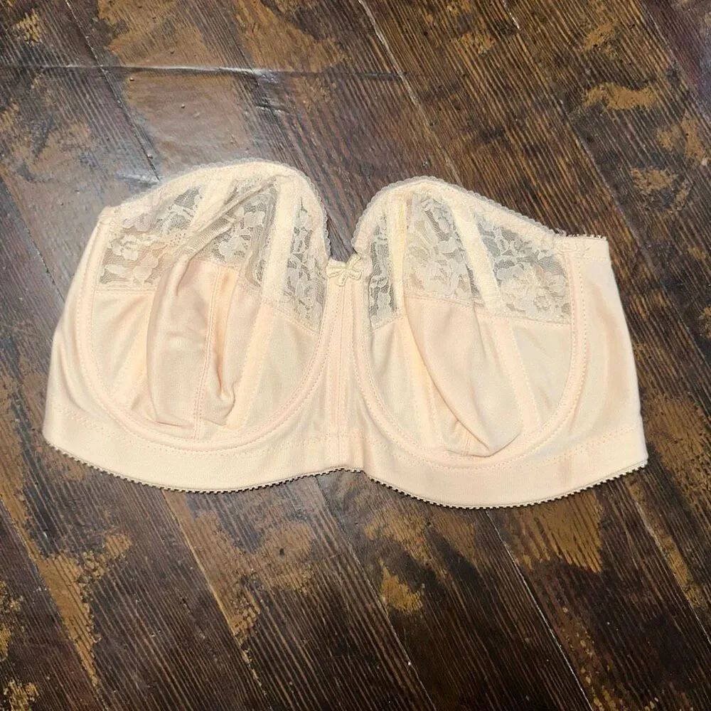 Goddess Lacy nude strapless sexy semi formal 36DD bra